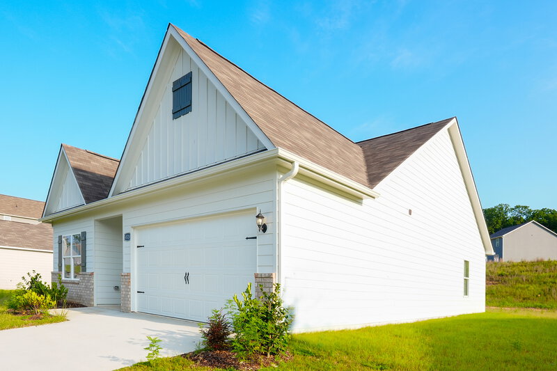 1,705/Mo, 4524 Morgan Dr Pinson, AL 35126 Front View