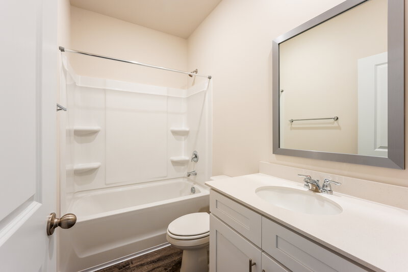 1,705/Mo, 4524 Morgan Dr Pinson, AL 35126 Bathroom View