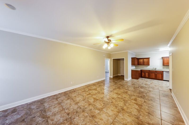 1,540/Mo, 4326 Canterbury St Mount Olive, AL 35117 Living Room View 5