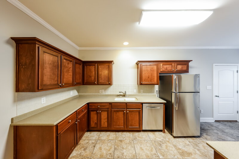 1,540/Mo, 4326 Canterbury St Mount Olive, AL 35117 Kitchen View