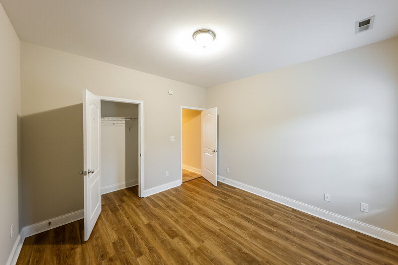 1,540/Mo, 4326 Canterbury St Mount Olive, AL 35117 Bedroom View 4