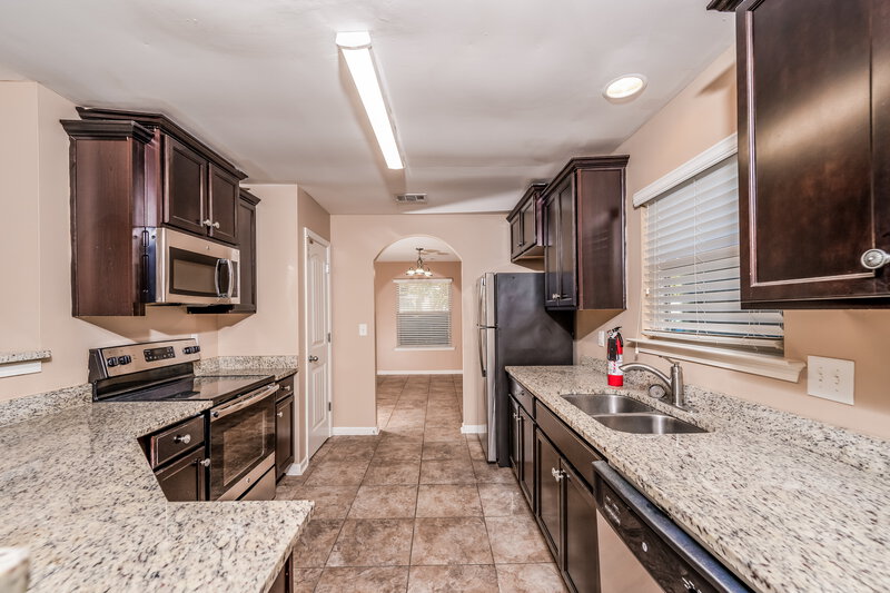 1,855/Mo, 275 Morning Mist Ln Odenville, AL 35120 Kitchen View