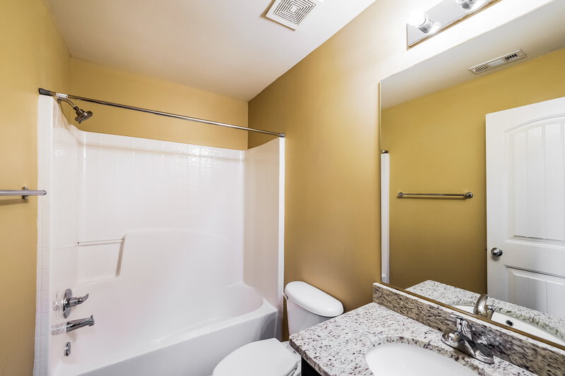 1,855/Mo, 275 Morning Mist Ln Odenville, AL 35120 Bathroom View