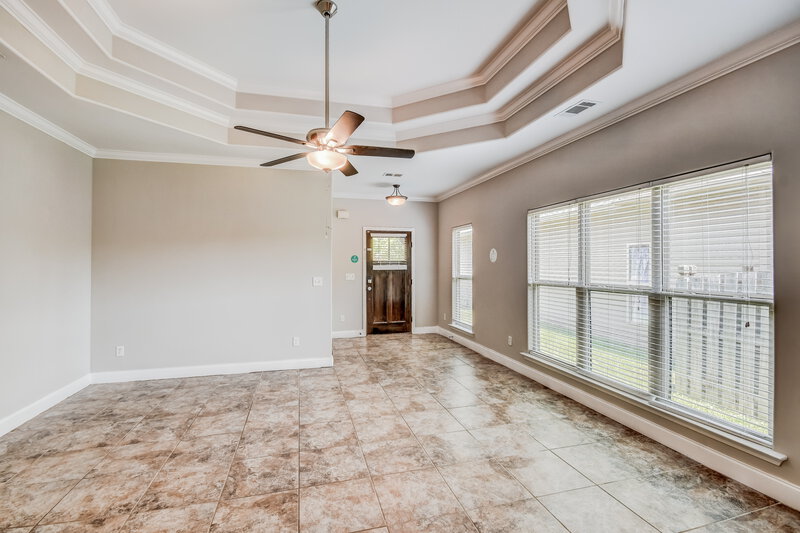 2,575/Mo, 137 Love Ln Sterrett, AL 35147 Living Room View 2