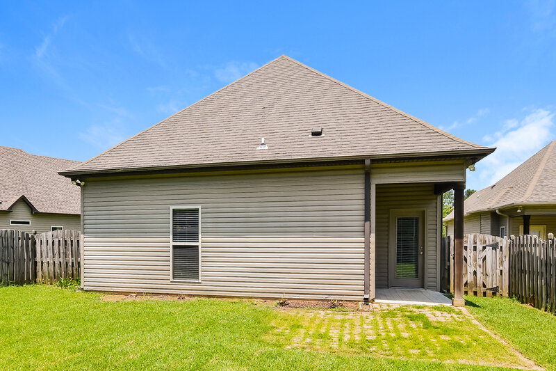 2,575/Mo, 137 Love Ln Sterrett, AL 35147 Rear View