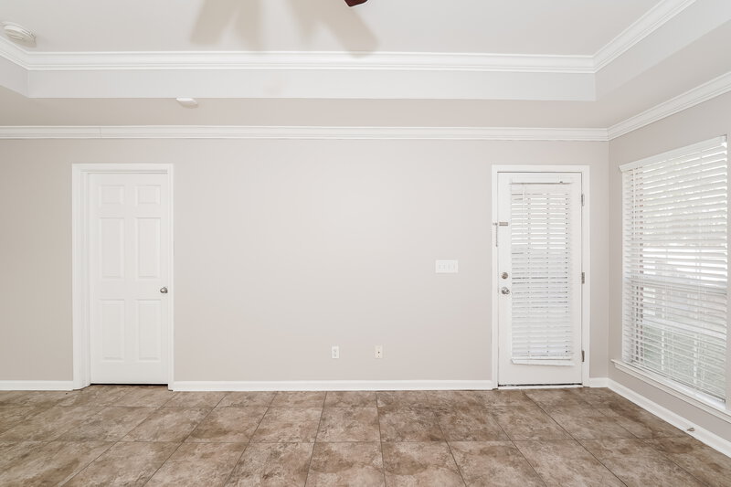 1,565/Mo, 4208 Fieldstone Way Birmingham, AL 35215 Living Room View 2