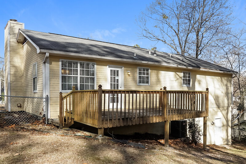 1,595/Mo, 5811 Willow Crest Dr Pinson, AL 35126 Rear View