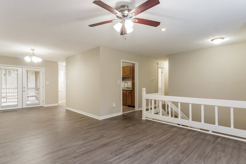 1,465/Mo, 1805 Forest Dr Birmingham, AL 35235 Living Room View 2