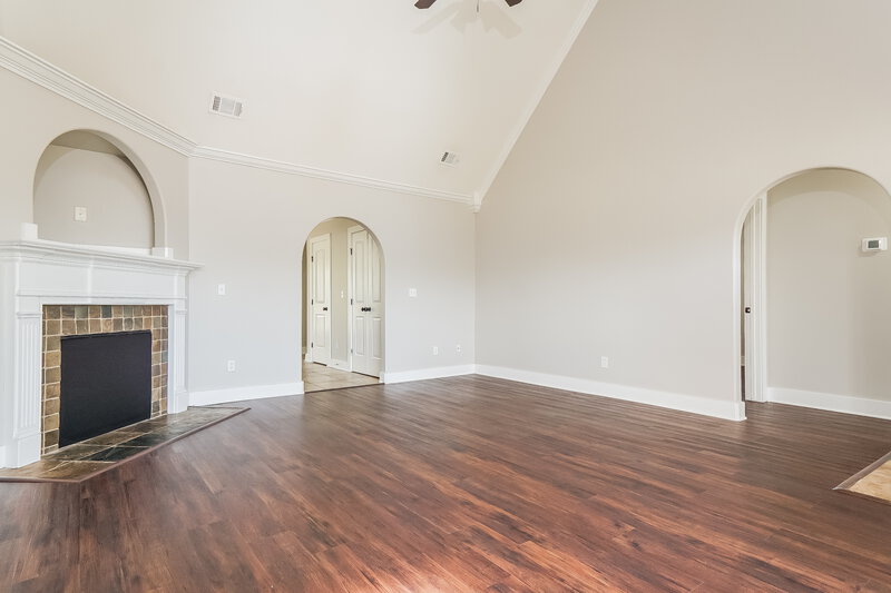 1,620/Mo, 224 Stonecreek Pl Calera, AL 35040 Living Room View 3