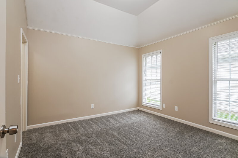 1,810/Mo, 1061 Village Trail Calera, AL 35040 Bedroom View 2