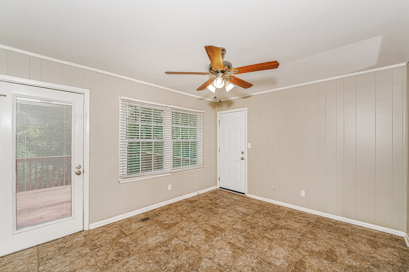 1,410/Mo, 120 Von Dale Dr Birmingham, AL 35215 Family Room View