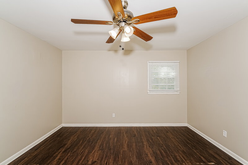 1,410/Mo, 120 Von Dale Dr Birmingham, AL 35215 Main Bedroom View