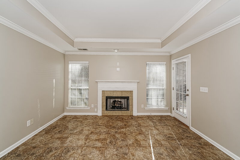 1,455/Mo, 4225 Willow Brook Circle Birmingham, AL 35215 Living Room View