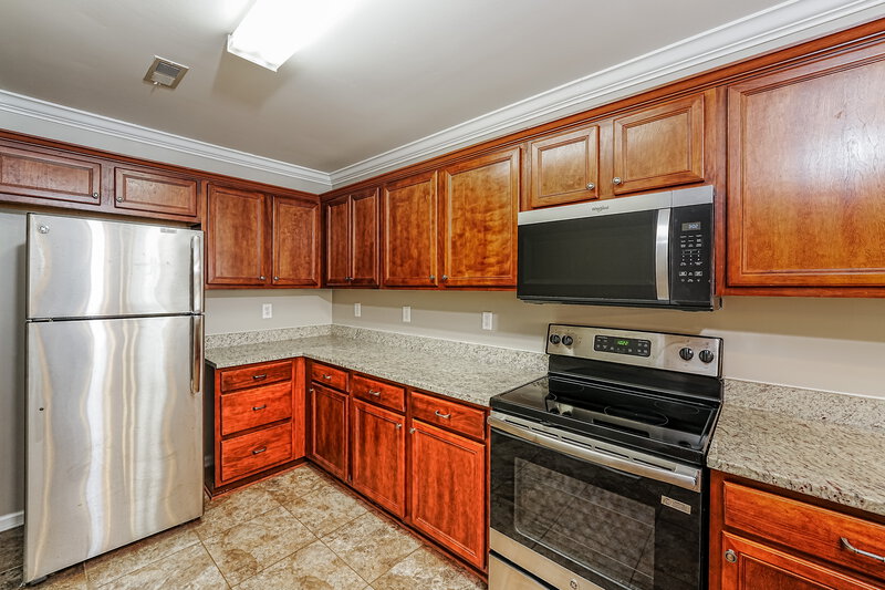 1,455/Mo, 4225 Willow Brook Circle Birmingham, AL 35215 Kitchen View