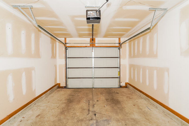 1,330/Mo, 170 Briar Ridge Ln Odenville, AL 35120 Garage View
