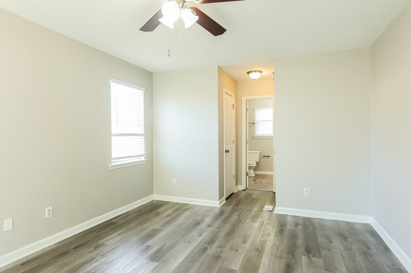 1,285/Mo, 5034 Pebble Ln Birmingham, AL 35235 Main Bedroom View