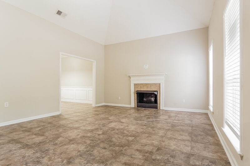 1,760/Mo, 5741 Marchester Circle Pinson, AL 35126 Living Room View 2