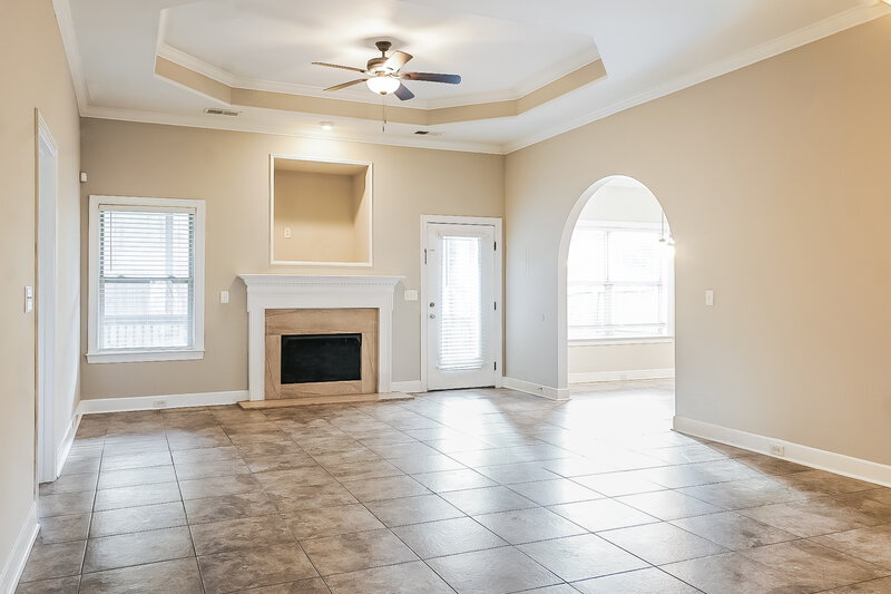 1,710/Mo, 626 Waterford Ln Calera, AL 35040 Living Room View