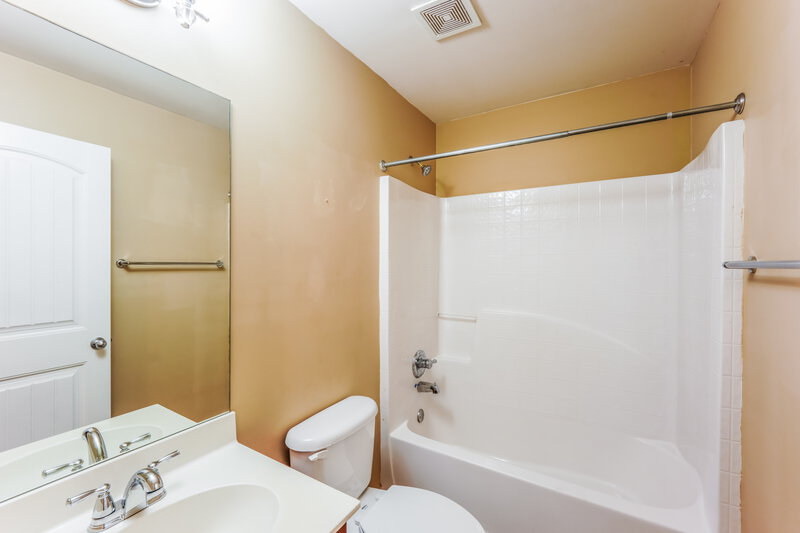1,485/Mo, 160 Briar Ridge Ln Odenville, AL 35120 Bathroom View