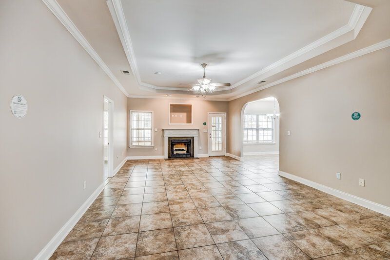1,705/Mo, 600 Waterford Ln Calera, AL 35040 Living Room View