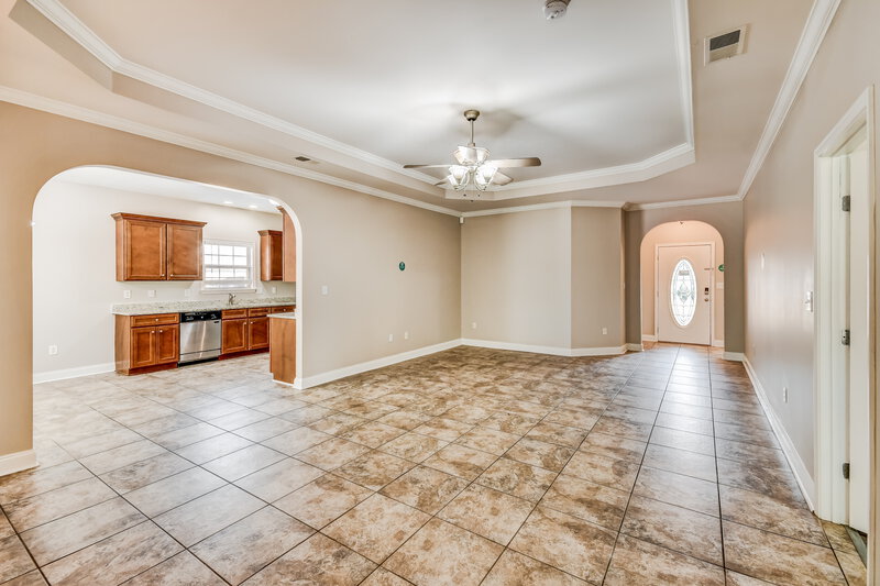 1,705/Mo, 600 Waterford Ln Calera, AL 35040 Living Room View 2