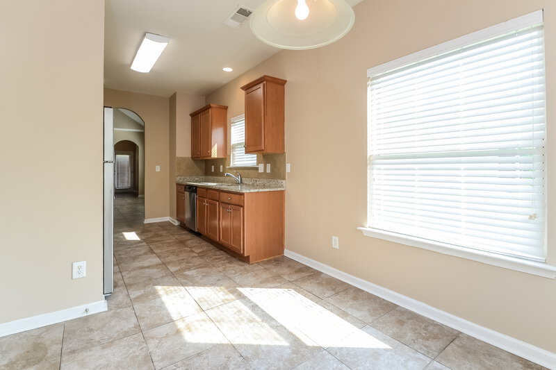 1,745/Mo, 4703 Rosser Loop Dr Bessemer, AL 35022 Dining Room View 2