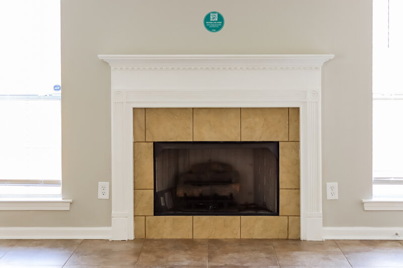 2,110/Mo, 2093 Willow Glenn Dr Birmingham, AL 35215 Living Room View