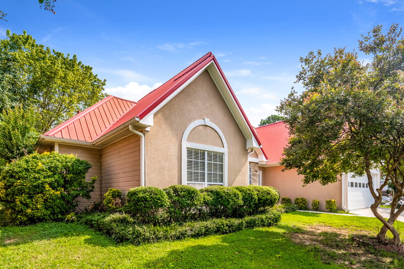 1,900/Mo, 105 Spring Pl Alabaster, AL 35007 Front View