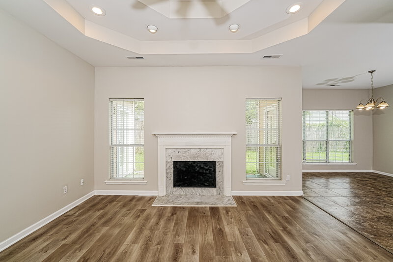 1,900/Mo, 105 Spring Pl Alabaster, AL 35007 Living Room View