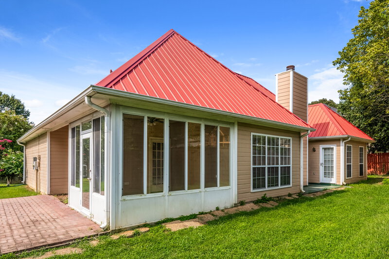 1,900/Mo, 105 Spring Pl Alabaster, AL 35007 Rear View