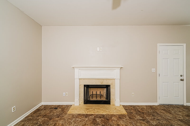 1,550/Mo, 310 Hidden Ridge Dr Odenville, AL 35120 Living Room View
