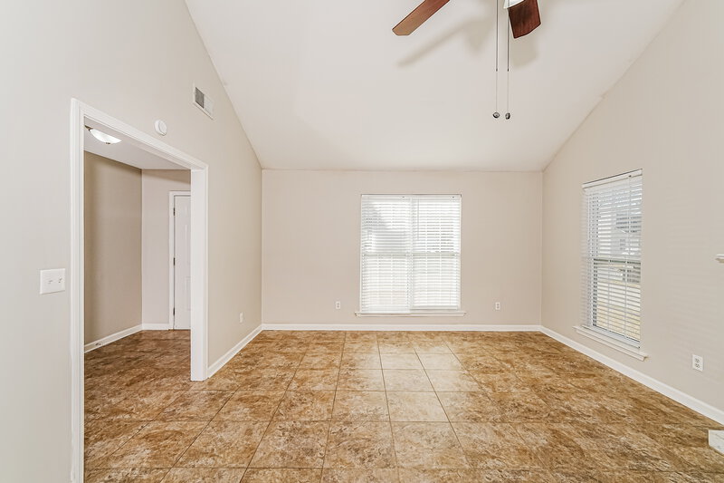 1,710/Mo, 532 Buck Creek Ln Alabaster, AL 35007 Living Room View