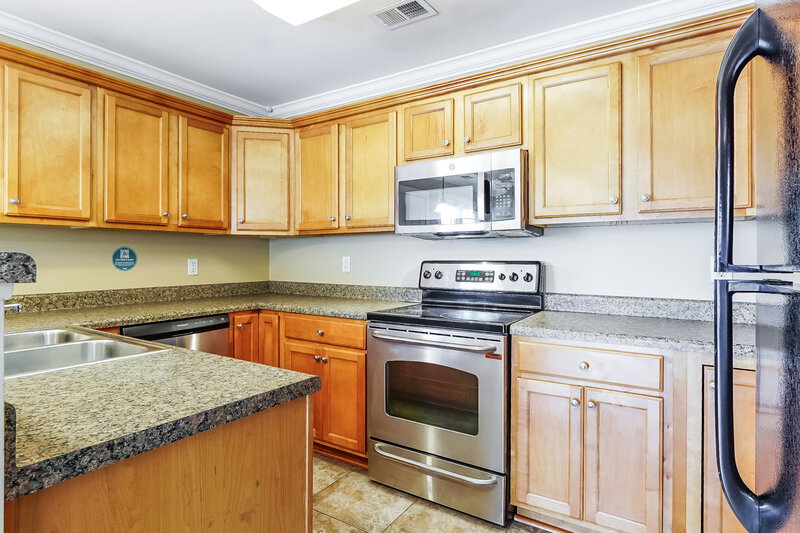 1,455/Mo, 200 Stonecreek Pl Calera, AL 35040 Kitchen View