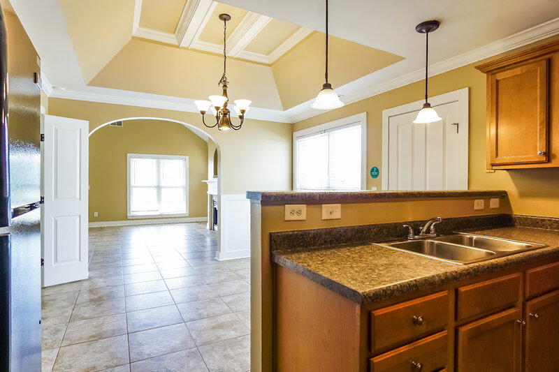 1,455/Mo, 200 Stonecreek Pl Calera, AL 35040 Kitchen View 2
