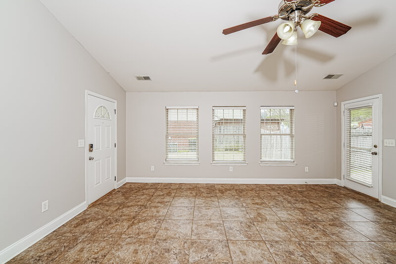 1,500/Mo, 45 Clover St Odenville, AL 35120 Living Room View 2
