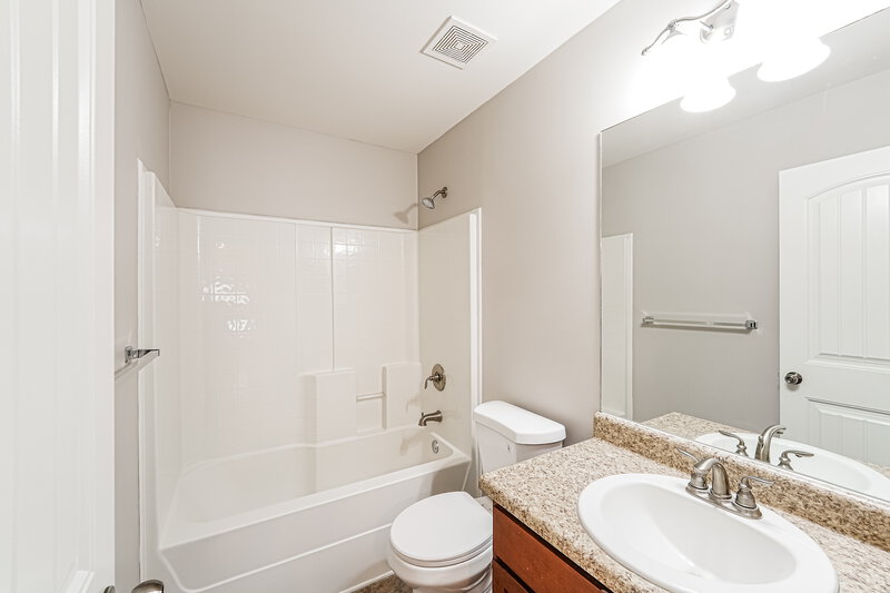 1,500/Mo, 45 Clover St Odenville, AL 35120 Bathroom View