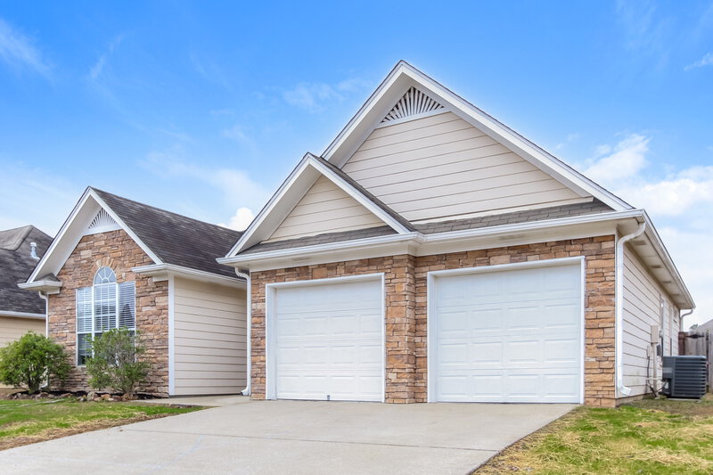 1,600/Mo, 113 Ashby St Calera, AL 35040 Front View