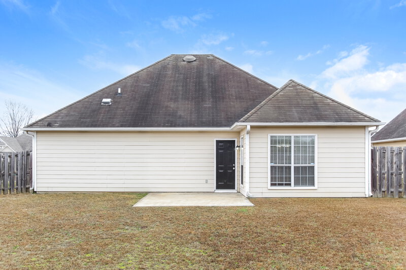 1,600/Mo, 113 Ashby St Calera, AL 35040 Rear View 2