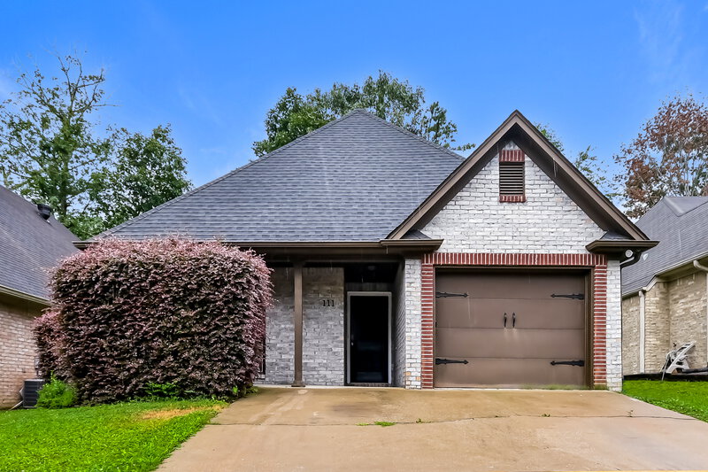 2,270/Mo, 111 Springdale Dr Gardendale, AL 35071 External View
