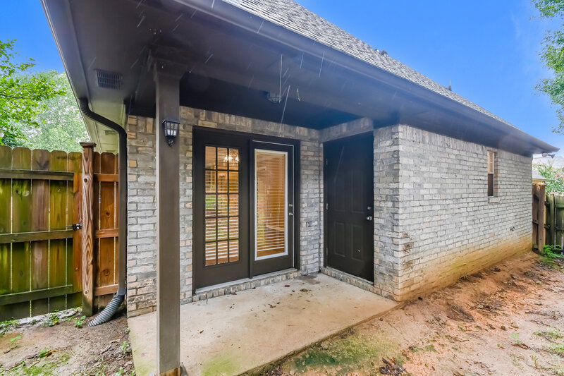 2,270/Mo, 111 Springdale Dr Gardendale, AL 35071 Rear View