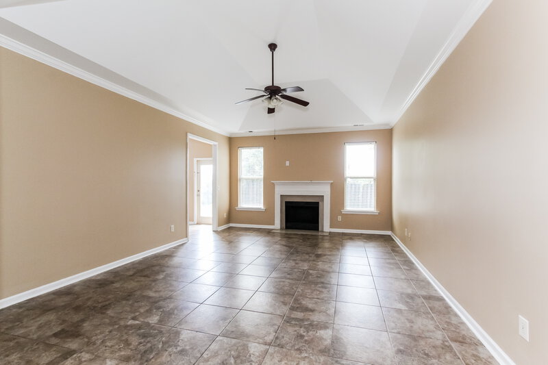 1,635/Mo, 2122 Timberline Dr Calera, AL 35040 Living Room View