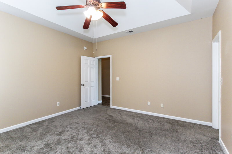 1,635/Mo, 2122 Timberline Dr Calera, AL 35040 Main Bedroom View 2
