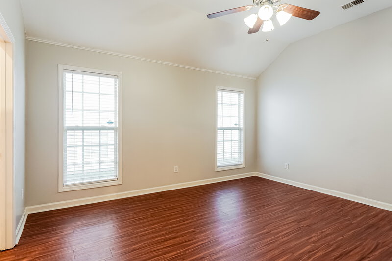 1,480/Mo, 210 Village Dr Calera, AL 35040 Main Bedroom View