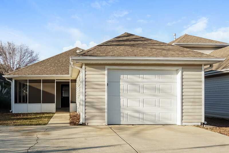 1,480/Mo, 210 Village Dr Calera, AL 35040 Rear View