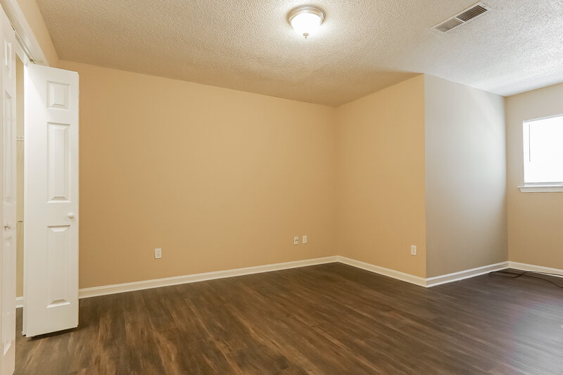 1,490/Mo, 927 Rich Rd Birmingham, AL 35215 Bedroom View