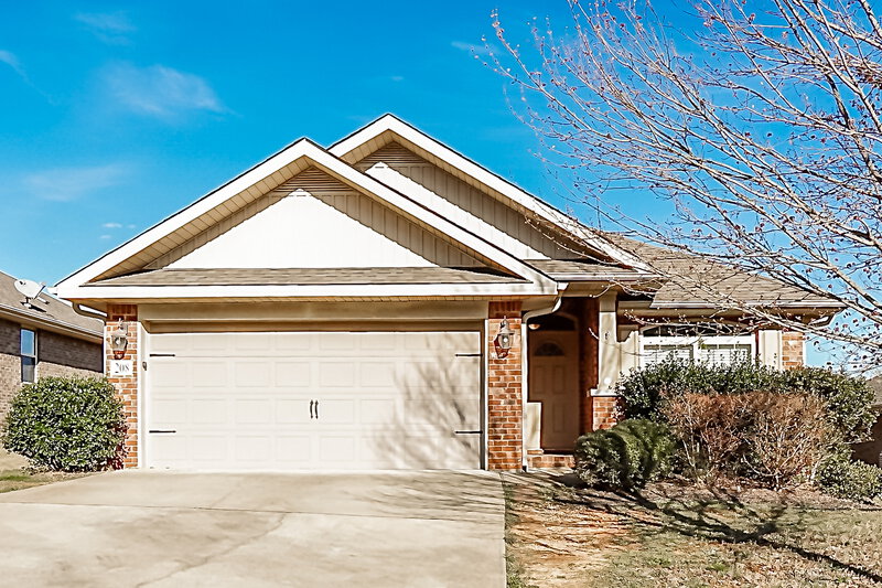 1,605/Mo, 208 Hillcrest Dr Montevallo, AL 35115 External View