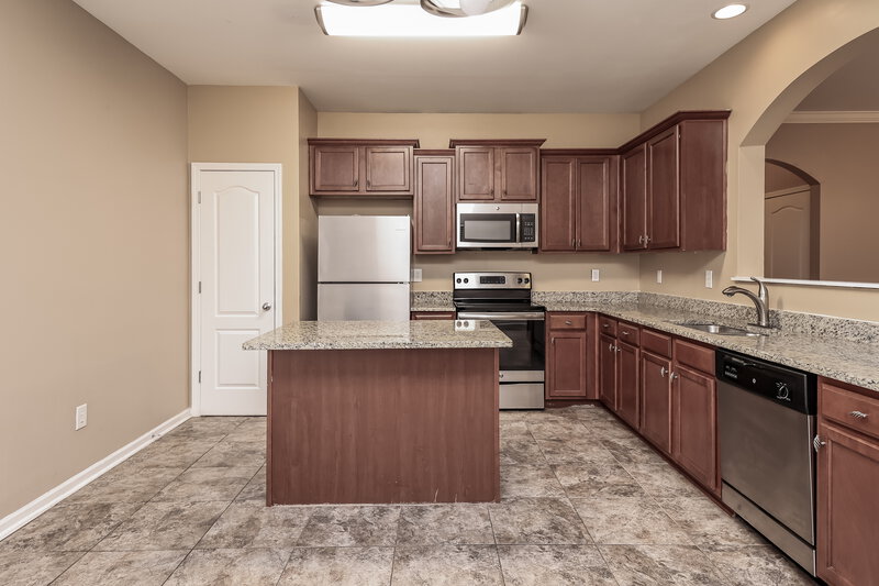 1,695/Mo, 6062 Kensington Way Calera, AL 35040 Kitchen View