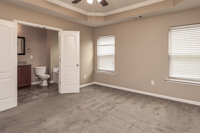 1,695/Mo, 6062 Kensington Way Calera, AL 35040 Main Bedroom View 2