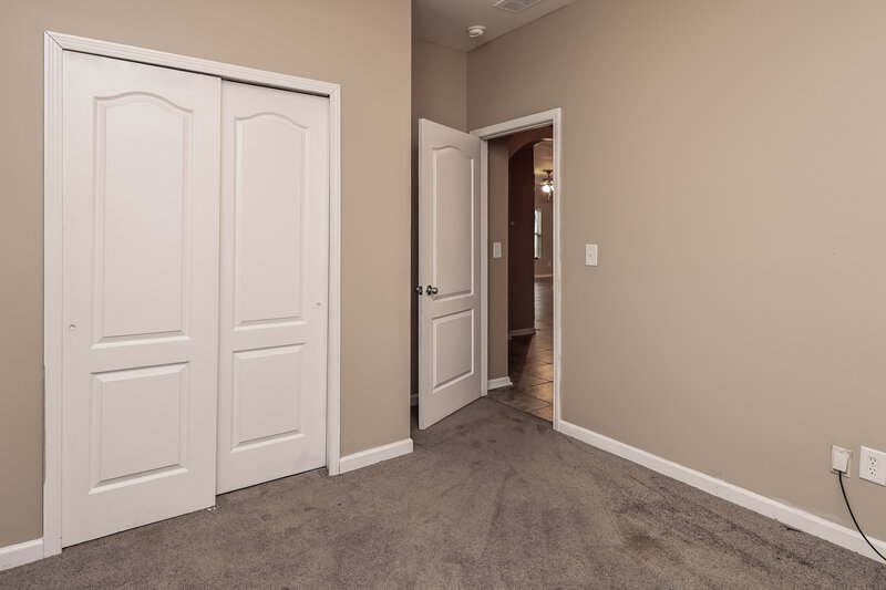 1,695/Mo, 6062 Kensington Way Calera, AL 35040 Bedroom View 4