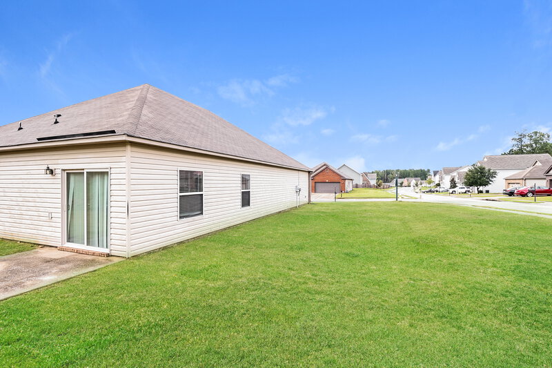 1,695/Mo, 6062 Kensington Way Calera, AL 35040 Rear View 2